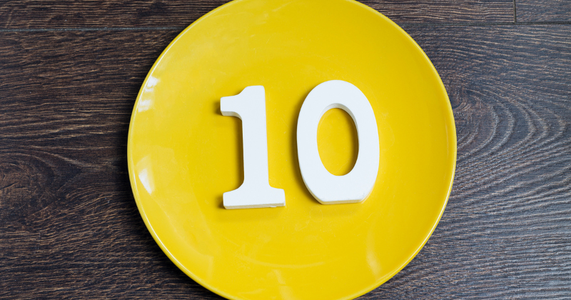 【10年保存】コスパ選ぶ！値段の安いおすすめ保存水